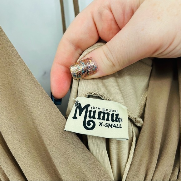 K016 Show Me Your Mumu Faye Flutter Maxi Dress - Dune Chiffon - Picture 4 of 6